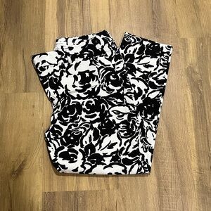 Liz Claiborne size 10 pants